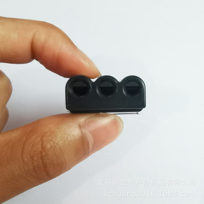 Cross-border new product ultrasonic deer whistle mini three-hole dual-frequency deer driver car animal driver