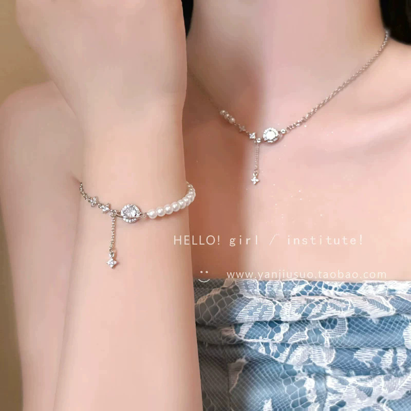 Cool Breeze Silver Star Zircon Necklace for Women, Niche Exquisite Bracelet, Fashionable and Versatile Clavicle Chain Accessory