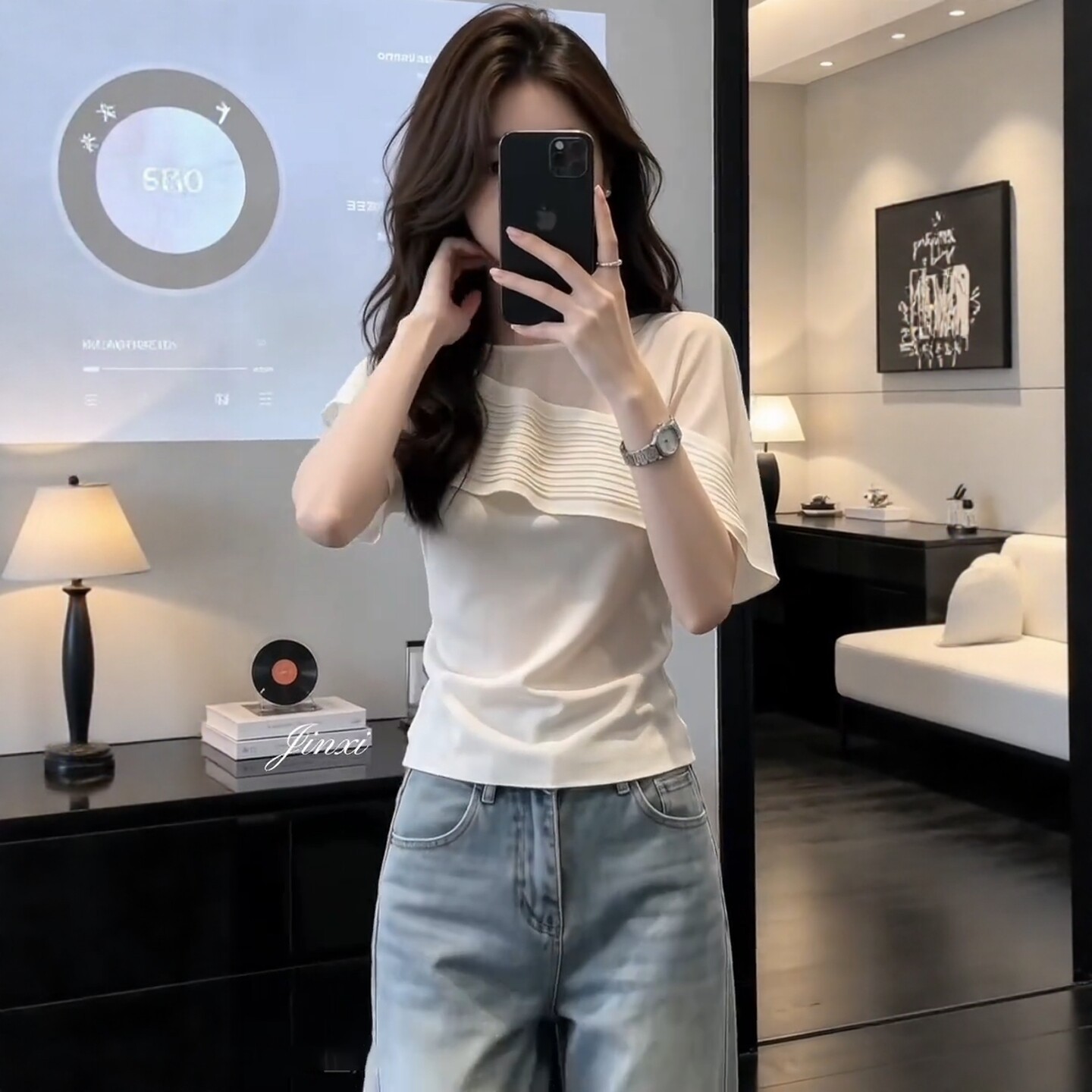 Áo thun nữ tay ngắn cổ tròn chất liệu cotton phối viền ren lá sen kiểu Pháp — màu trắng ngà chi tiết 2