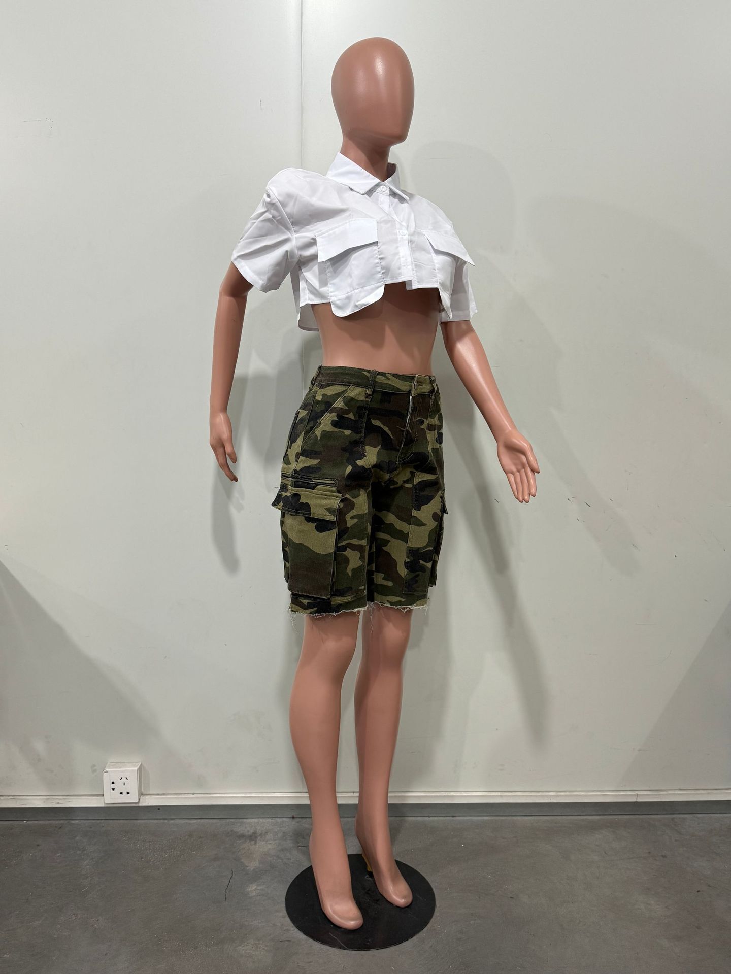 Spring/Summer Women's Clothing Ripped Straw Wash Work Pocket Jeans New Style Hot Item_ecoleips.com