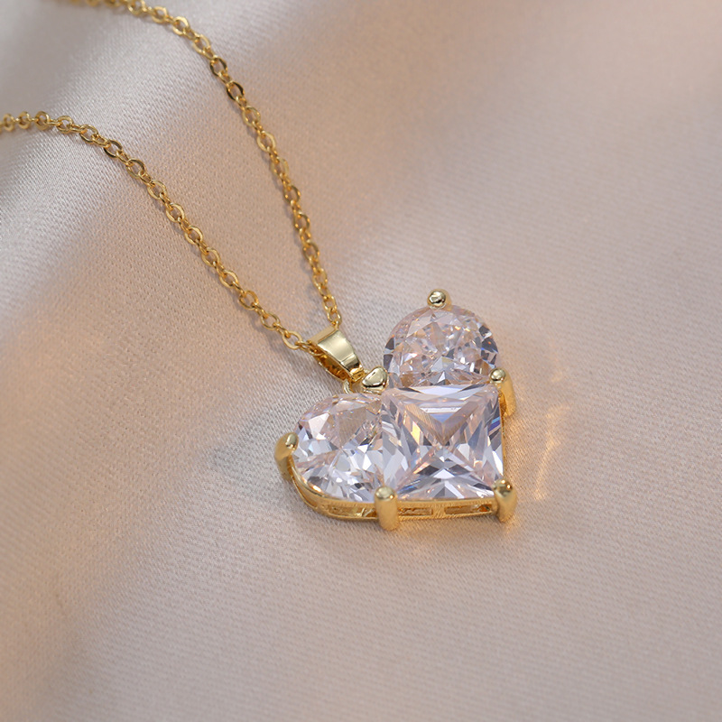 Holiday, Daily Occasion Sweet Heart Shape Titanium Steel Inlay Zircon Pendants Pendant Necklace