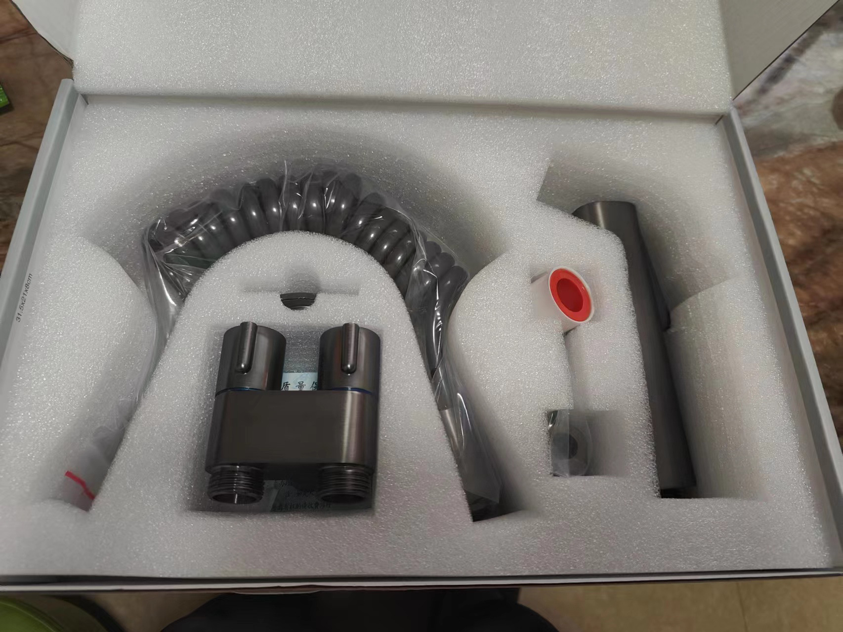 Engrosado a prueba de explosiones de uno a dos automático traje de pistola de inodoro hexagonal de doble uso pistola de inodoro gris accesorio de inodoro con PISTOLA DE PULVERIZACIÓN