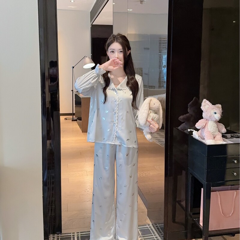 Fashionable Light Luxury Women's Summer Pajamas, Popular Online, Ice Silk Thin Long-Sleeve Long-Pants Set with Swan Print Loungewear Fashionable Light Luxury Women's Summer Pajamas, Popular Online, Ice Silk Thin Long-Sleeve Long-Pants Set with Swan Print Loungewear