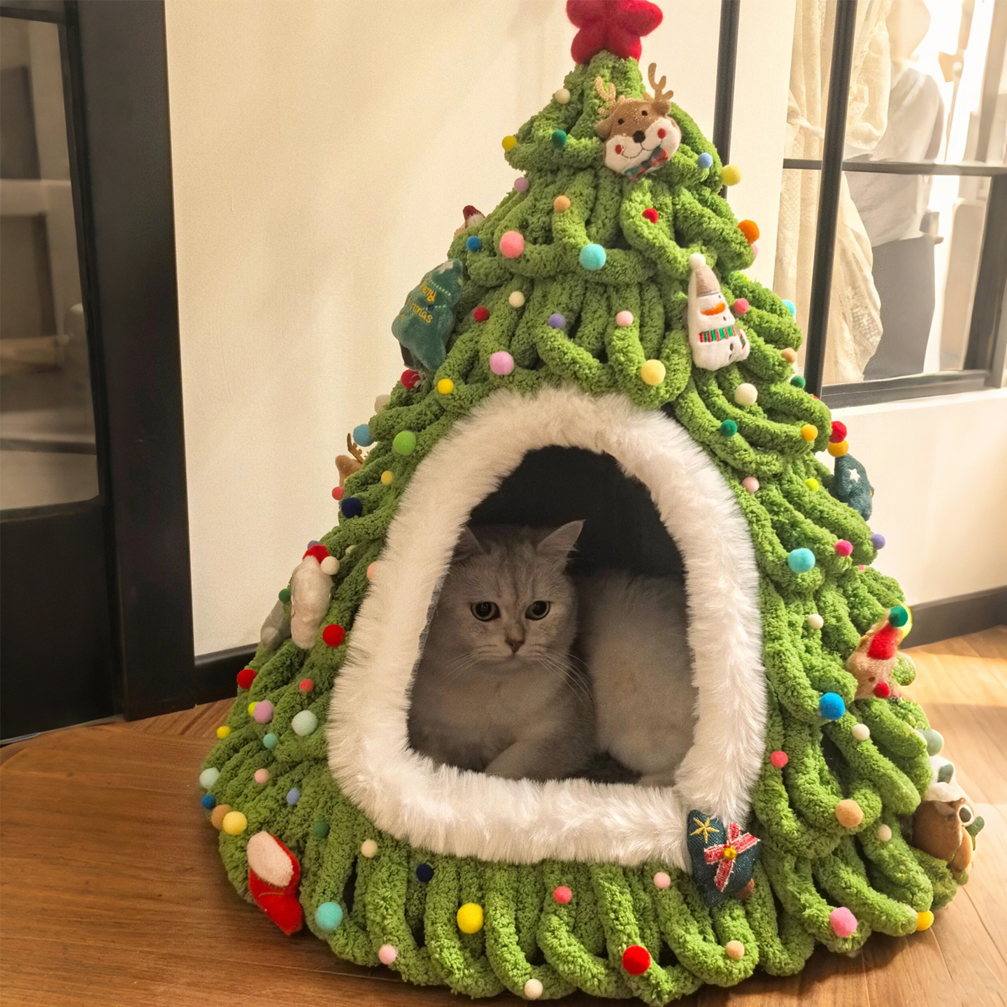 Hand Woven Finished Christmas Tree Cat Bed Warm Pet Bed For Winter Enclosed Safe Nest Sleeping Bed For Puppies_voghion.com