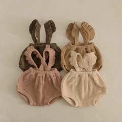 嬰兒春裝女童坑條可調節木耳邊背帶褲嬰童寶寶春款吊帶麵包褲短褲