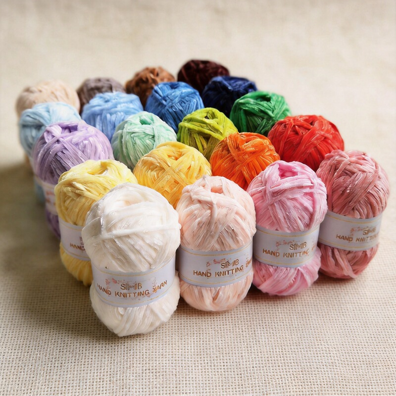 In-Stock Wholesale Chenille Yarn for Handmade Crochet Dolls, Bag Yarn, Velvet Yarn, DIY Accessories, Crochet Thread