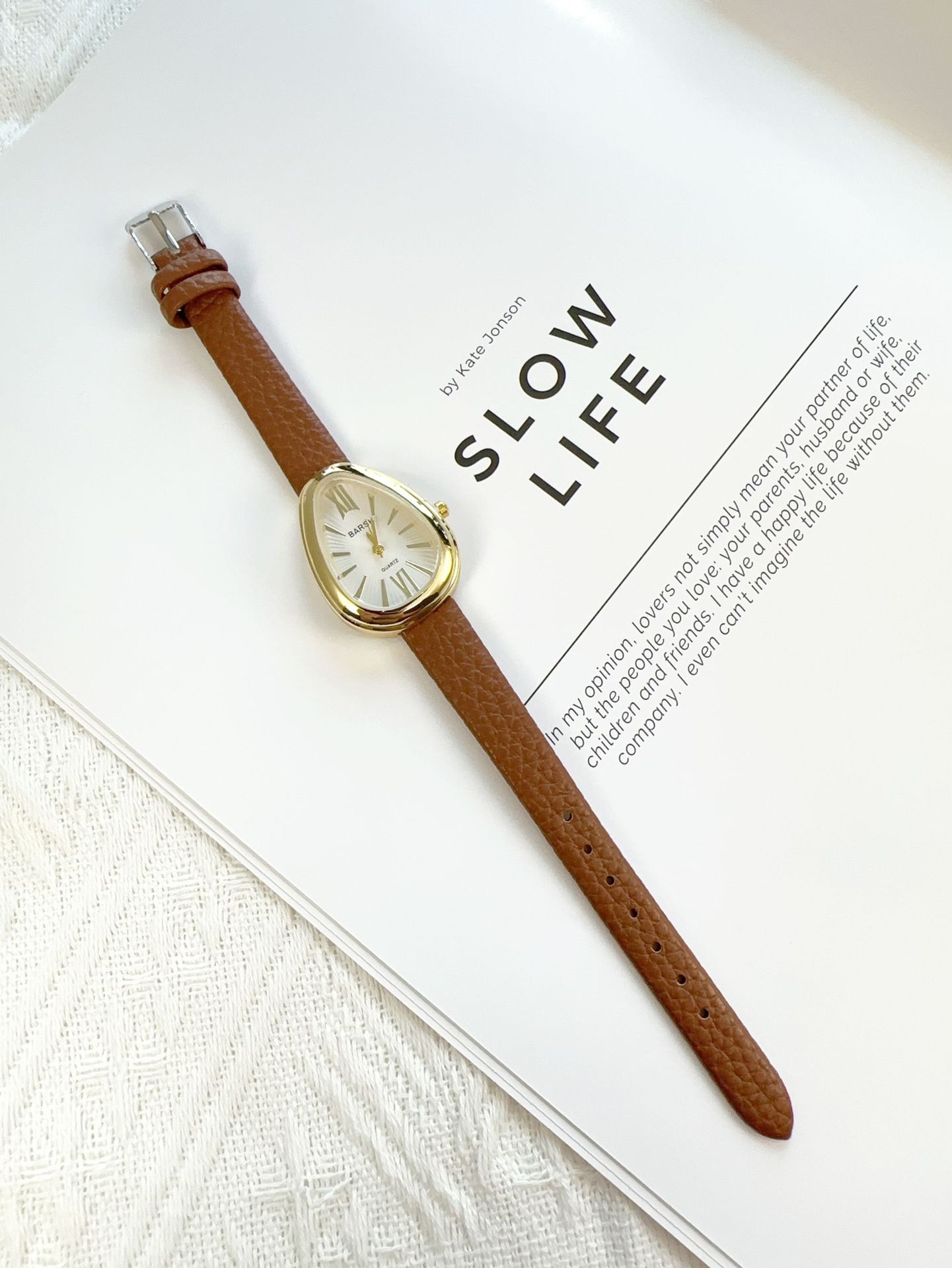 50g Weight Ordinary Glass Mirror Material Imitation Leather Strap Material Watch Classification Pointer+Number Display Type Buckle Buckle Style Drop shape Dial Shape Quartz Movement Women's Gender Retro Solid Color Buckle Quartz Watch Women's Watches 14