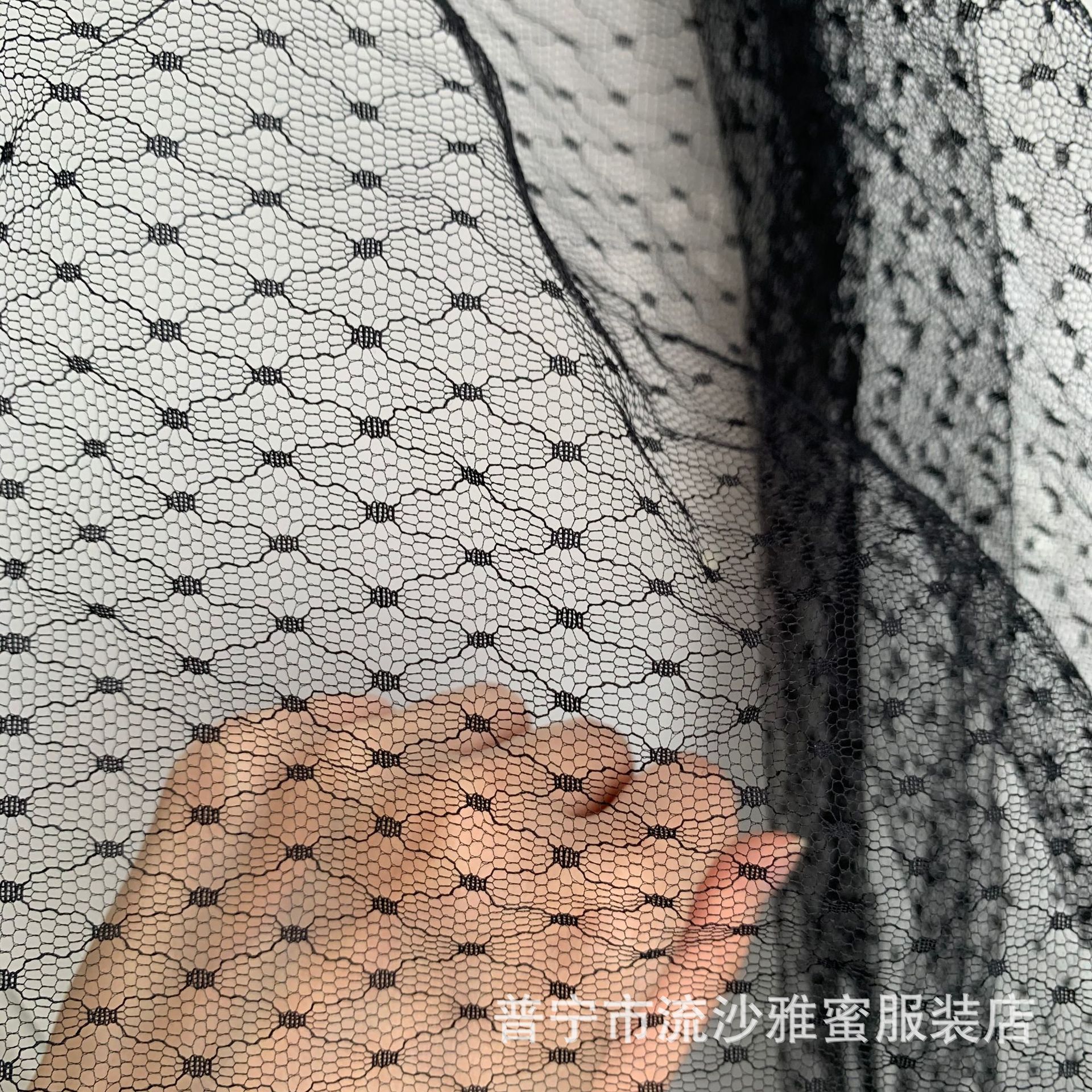 Medio y grande en stock tela de malla Jacquard de nylon rombo punto accesorios no elásticos ropa para niños tela de equipaje suministro de fábrica