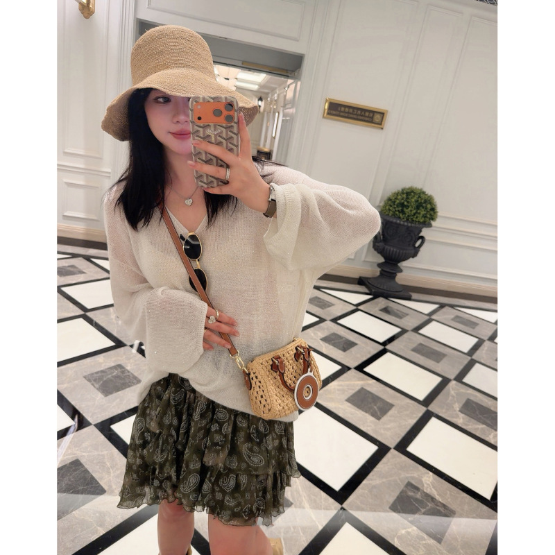 "Raffia Grass Woven with Top-Grain Cowhide" Vacation-Style Mini Boston Pillow Bag, Single Shoulder Crossbody Handbag "Raffia Grass Woven with Top-Grain Cowhide" Vacation-Style Mini Boston Pillow Bag, Single Shoulder Crossbody Handbag