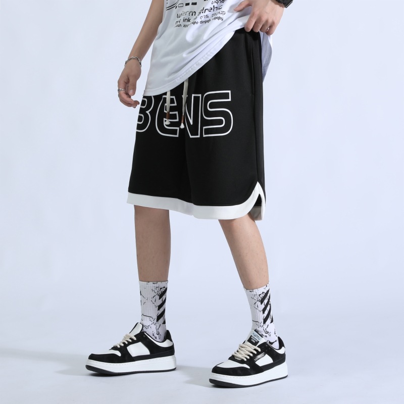 Pantalones cortos casuales para hombres verano 2025 nuevos pantalones deportivos de punto elásticos sueltos de moda pantalones juveniles