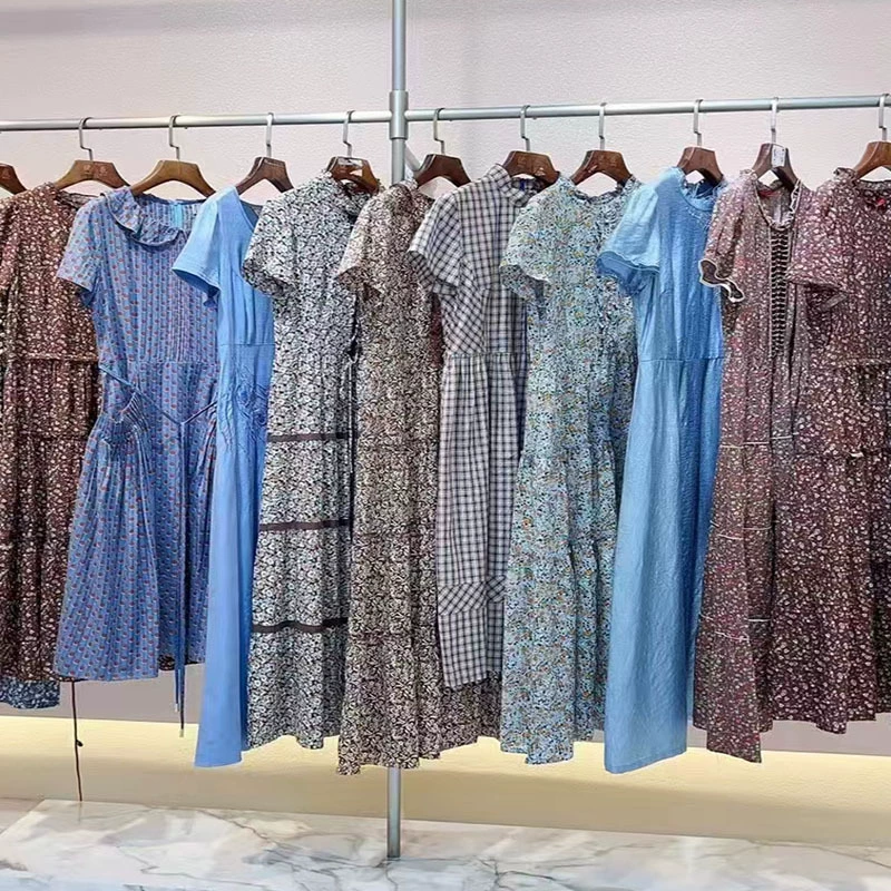 Веб-шопинг "Солнце и Луна": летняя коллекция женской одежды в этническом стиле 2025 года, цветочные ароматы, брендовые скидки, прямые трансляции, физический магазин.