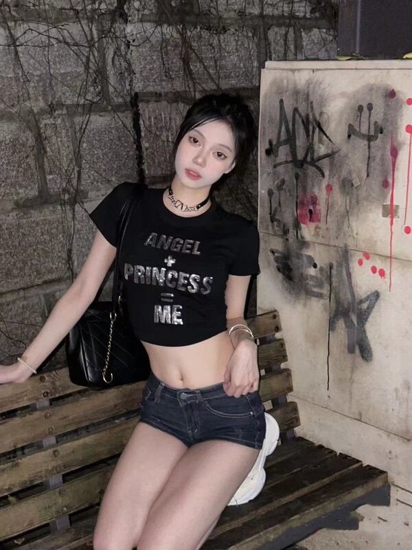 Hot Girls Sexy Low Waist Denim Shorts Women's Summer New Arrival Wear Design Sense Tight Stretch Hip Hot Pants