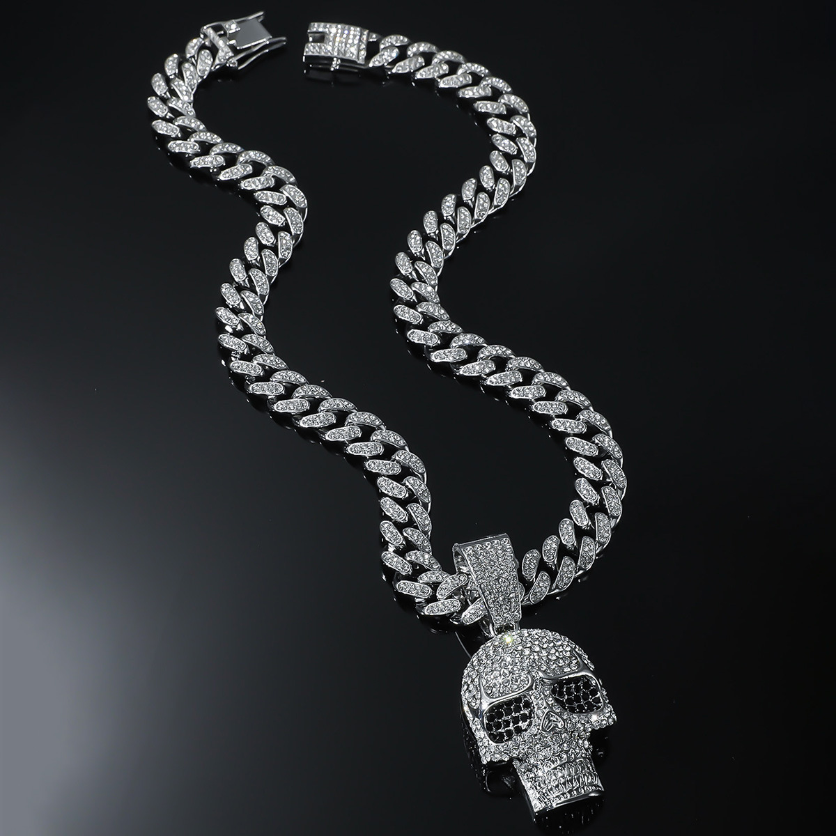 Party, Street Occasion Hip-Hop Vintage Style Skull Zinc Alloy Rhinestones Men's Pendant Necklace Men Pendant Necklaces