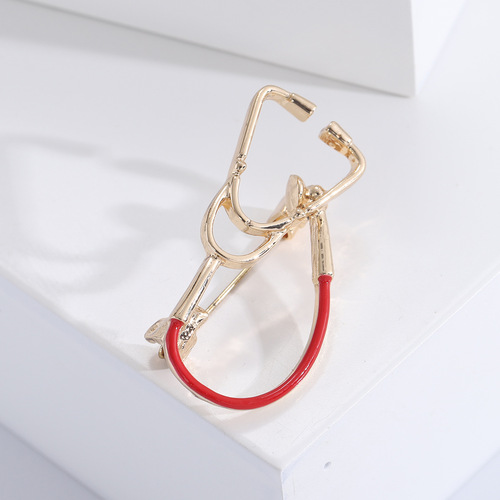 Fashionable, creative and personalized doctor stethoscope brooch, simple and natural clothing accessories, cardigan jacket, anti-exposure corsage