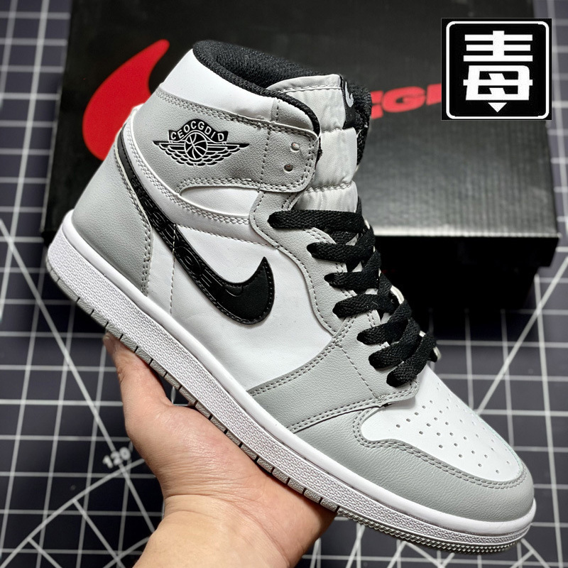 Nike Aj Men's High-Top Black and White Panda Shoes Aj1 Smoke Gray University Blue Basketball Shoes Women's Shoes Cushioning Rubber Sports Shoes
