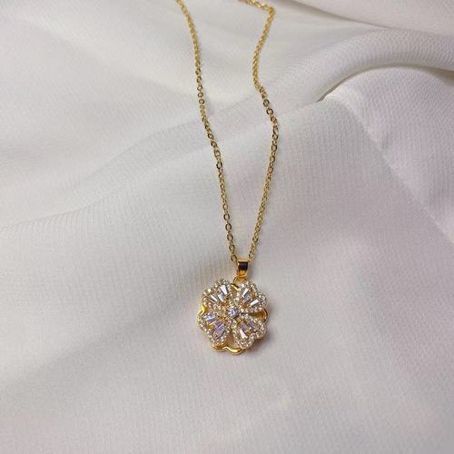 The same style of rotating four-leaf clover necklace for women, trendy micro-studded with diamonds and zircons, a ring that is versatile and versatile