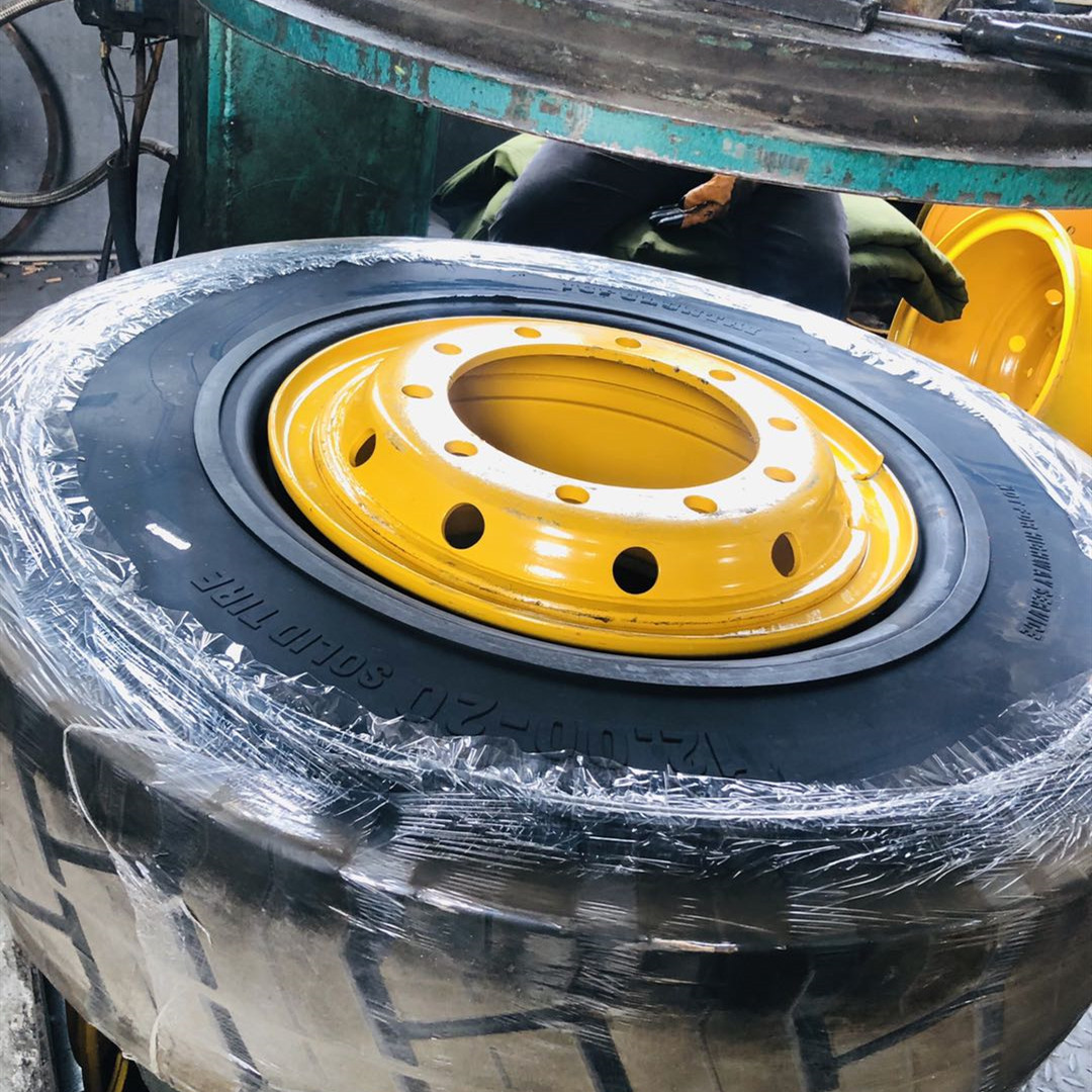 工程装载机实心轮胎17.5-25 23.5-25加深耐磨L-5港口拖车专用