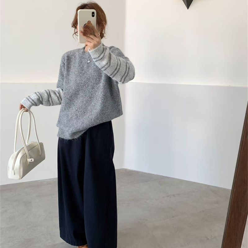 秋冬毛衣女2025新款日韩休闲设计感拼接假两件条纹袖子针织上衣潮|undefined