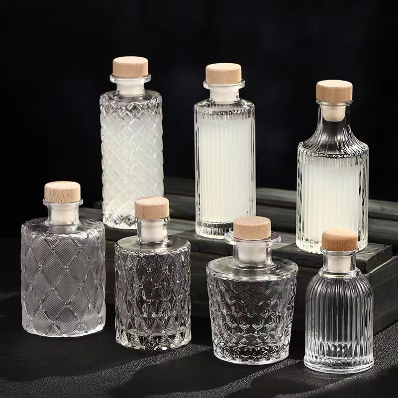 批发小酒瓶玻璃菱形小洋酒瓶果酒空酒瓶复古咖啡分装ins风密封罐