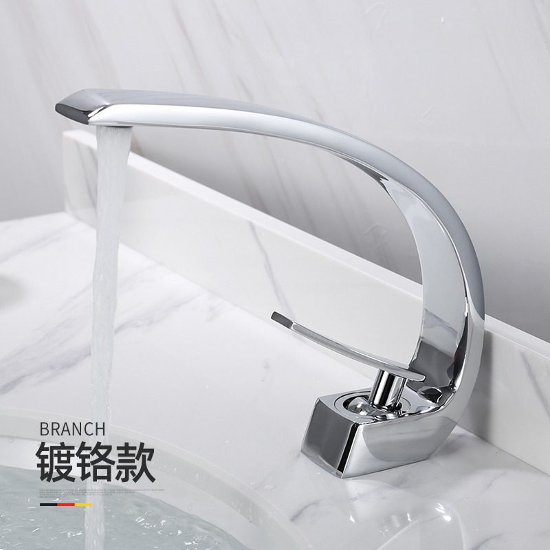 Negro Cuenca del grifo caliente y fría fregadero de cobre lavabo inodoro grifo creativo Nórdico