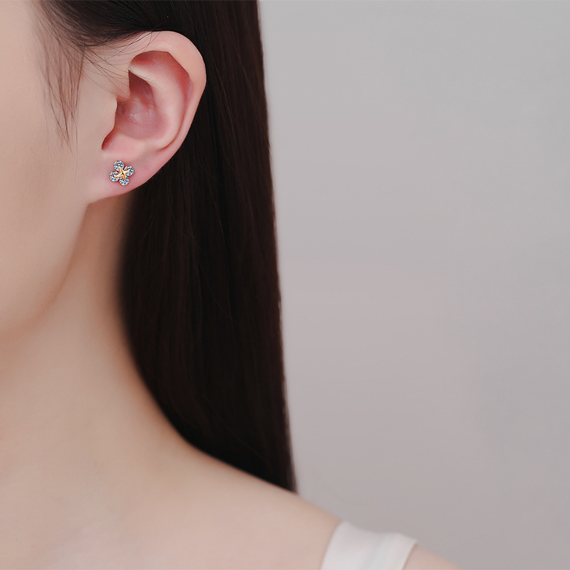 D Color Moissanite Star Hoop Earrings In 925 Sterling Silver_voghion.com
