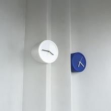 免打孔墙角钟阴角挂钟客厅简约色现代ins静音科技艺术装饰遮孔