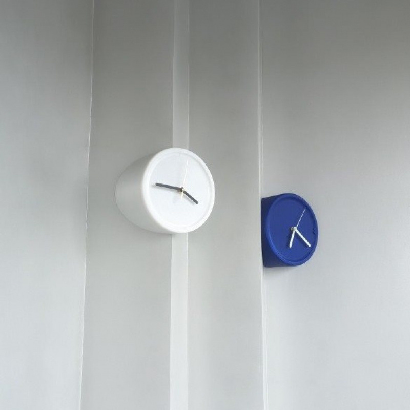 免打孔墙角钟阴角挂钟客厅简约色现代ins静音科技艺术装饰遮孔