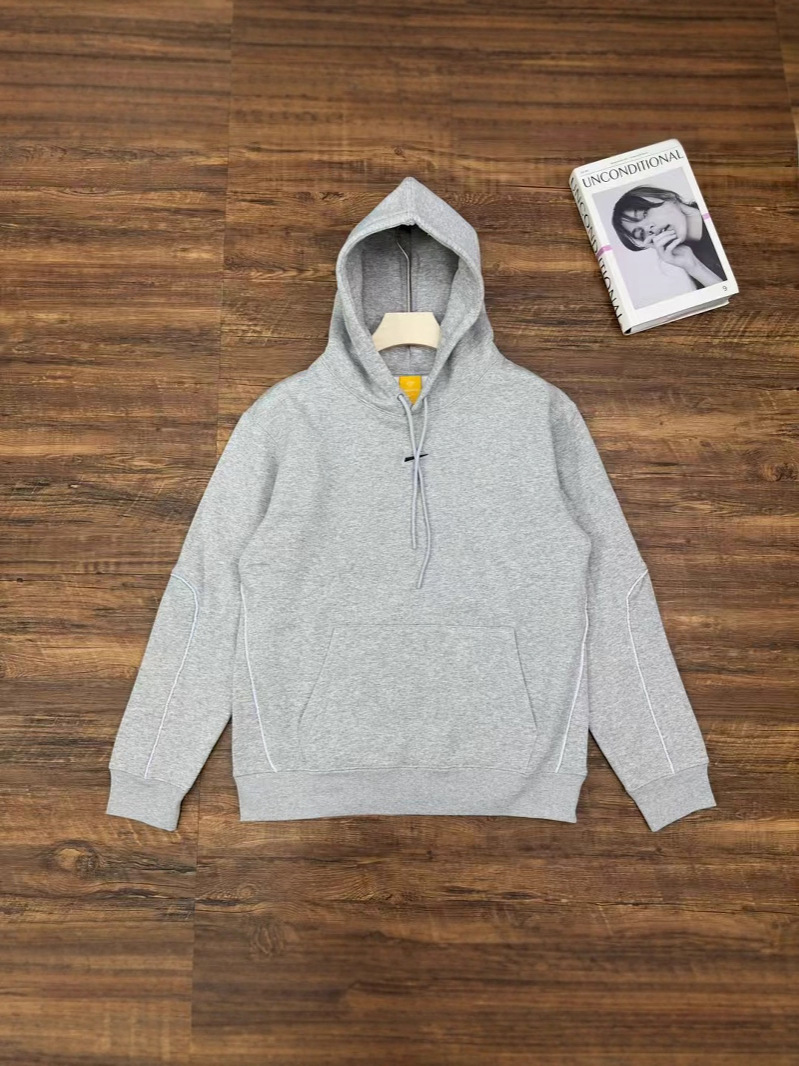 Nocta marca compartida SS24 otoño e invierno logo estampado vellón con capucha suéter versión asiática traje masculino y femenino