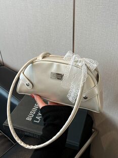 Small design underarm bag, shoulder bag, fashionable handheld one-shoulder bag, South Korea, city style