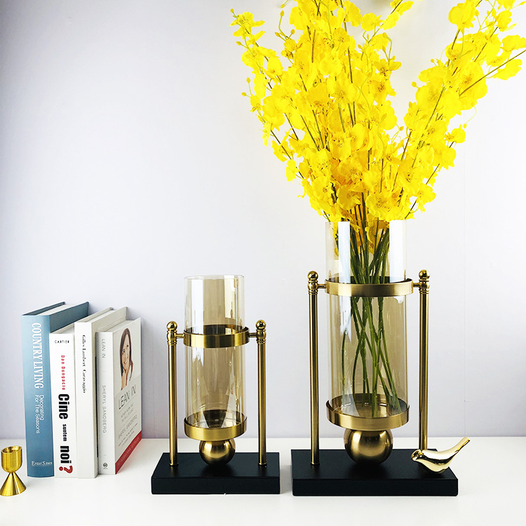 Modern light luxury vase, floral ornaments, living room, creative Nordic flower arrangement, simple dining table, entrance hall, home soft decorations