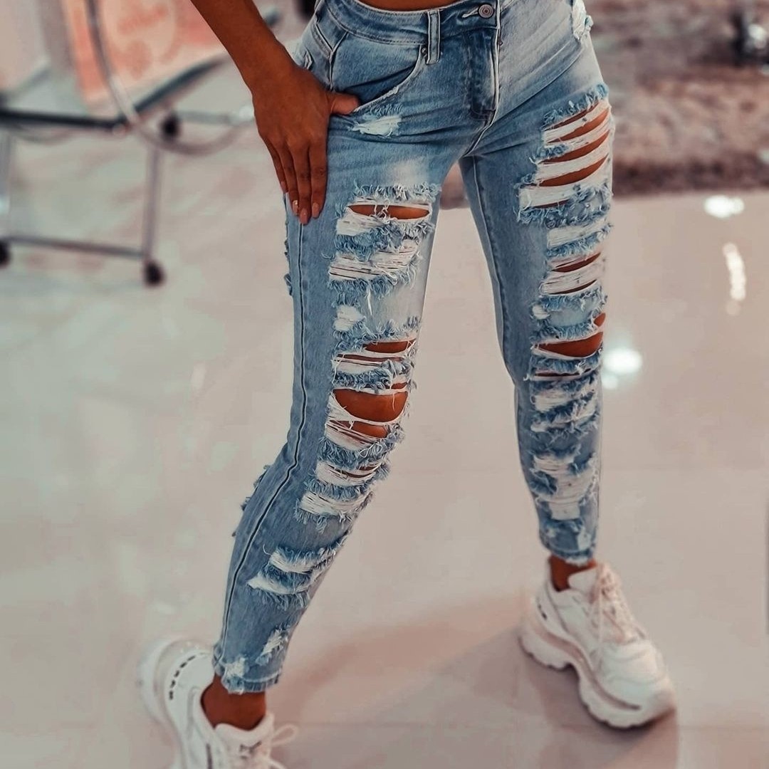 Jeans Ajustados con Rotos para Mujer, Mezclilla de Algodón y Poliéster, Alta Elasticidad image 6
