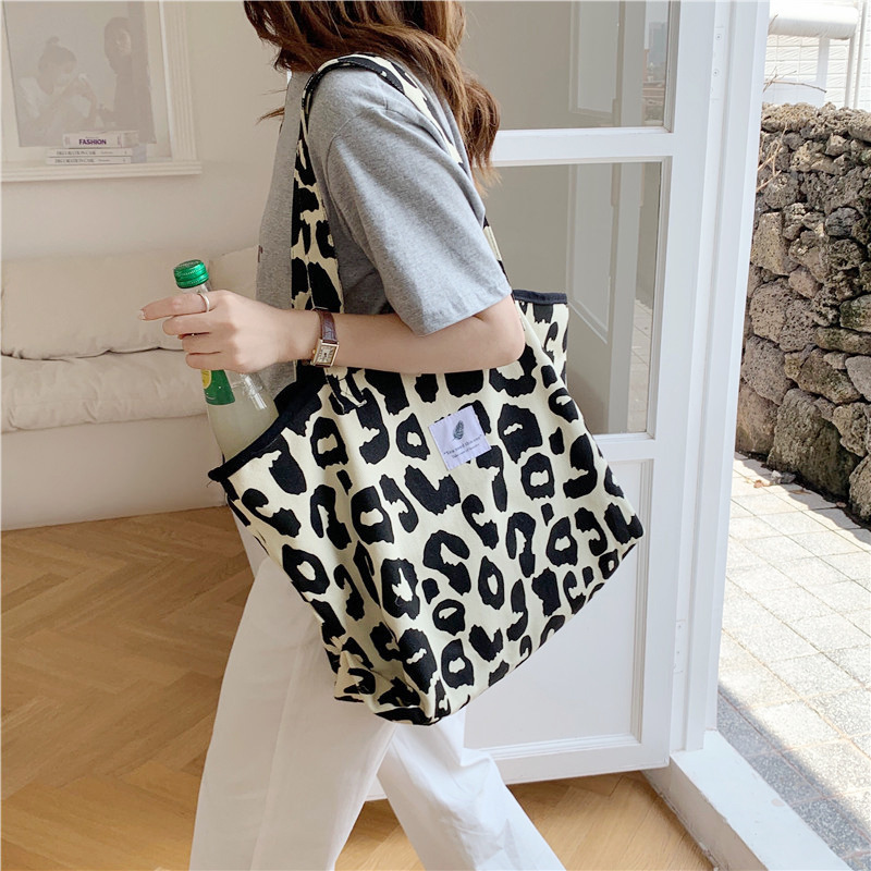 16291 Stylish Leopard Tote Bag Large Capacity Animal Print Canvas Shoulder Bag Portable Schoolgirl Shopping Bag