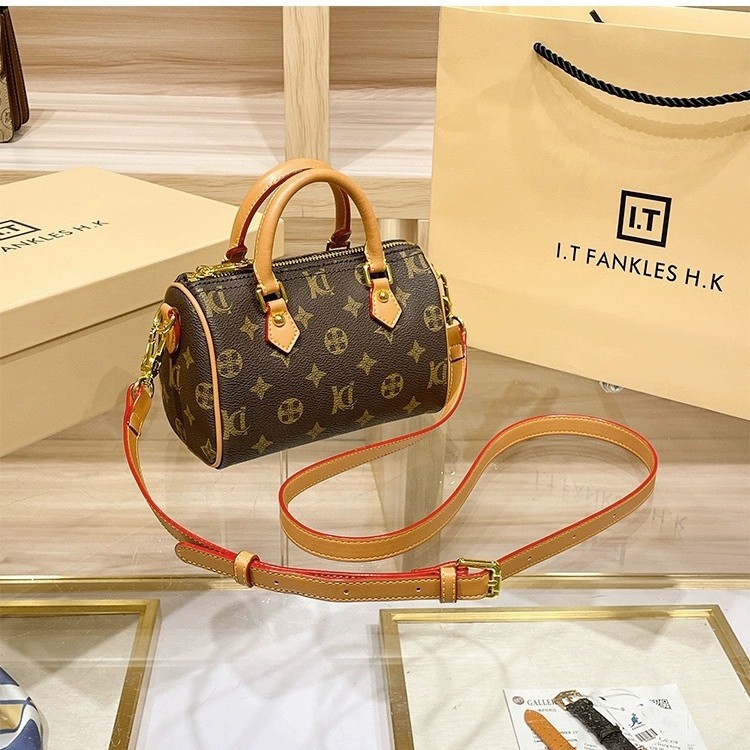 Produto real com etiqueta L Pillow 2025 Nova bolsa transversal Speedy em couro genuíno V Boston Fashion com estampa_voghion.com