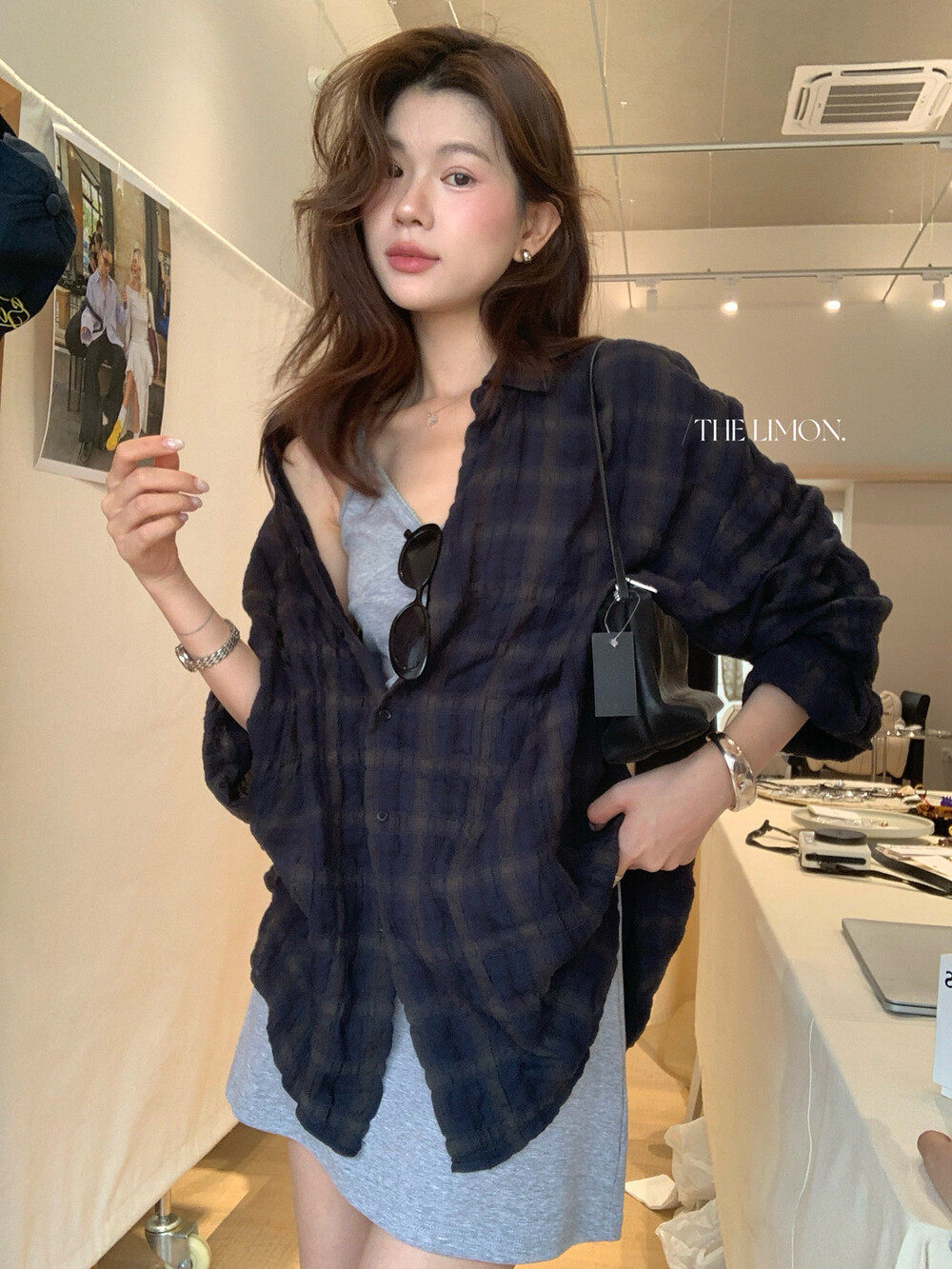 Áo sơ mi nữ dài tay cổ bẻ họa tiết kẻ caro phong cách Hàn Quốc — xanh đậm chi tiết 8