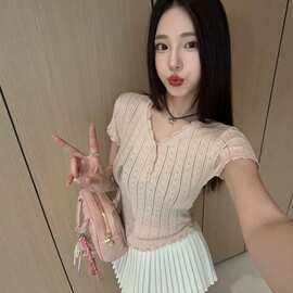 纯欲风辣妹蕾丝拼接木耳边粉色针织衫女夏季薄款修身显瘦短袖上衣