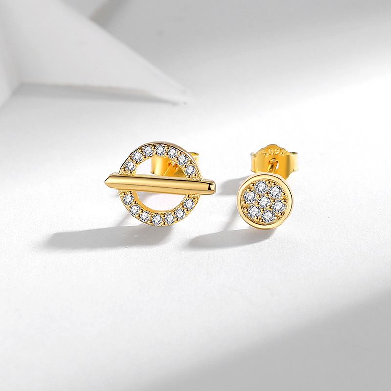 Estilo coreano S925 plata esterlina diseño de nicho círculo asimétrico pendientes para mujeres 2021 nuevos pendientes de celebridades en línea personalizados de moda