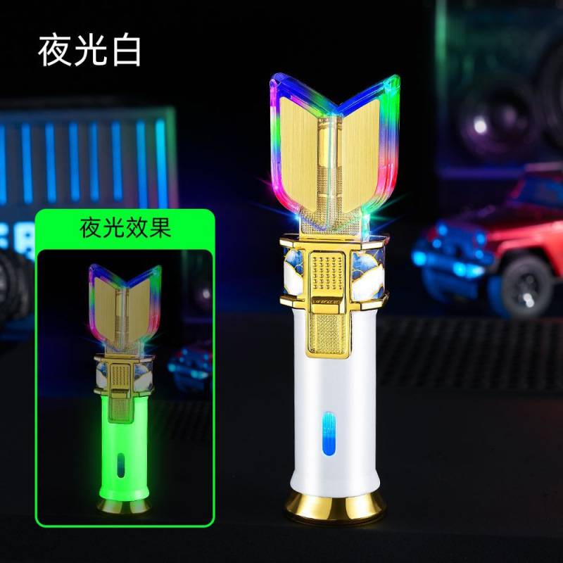 Brazo de la luz Dija transformador personalidad creativa encendedor de carga a prueba de viento para enviar amor amor encendedor en línea famoso