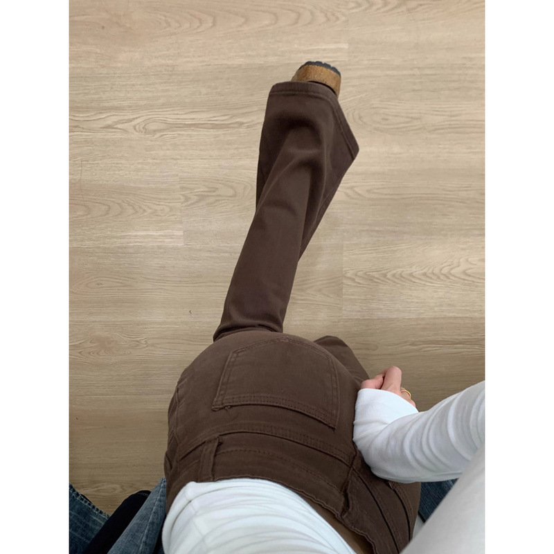 Maillard Coffee-Colored Flared Jeans for Women, High-Waisted, Slimming, Fleece-Lined, Thickened, Bell-Bottom Pants for Spring and Autumn Maillard Coffee-Colored Flared Jeans for Women, High-Waisted, Slimming, Fleece-Lined, Thickened, Bell-Bottom Pants for Spring and Autumn