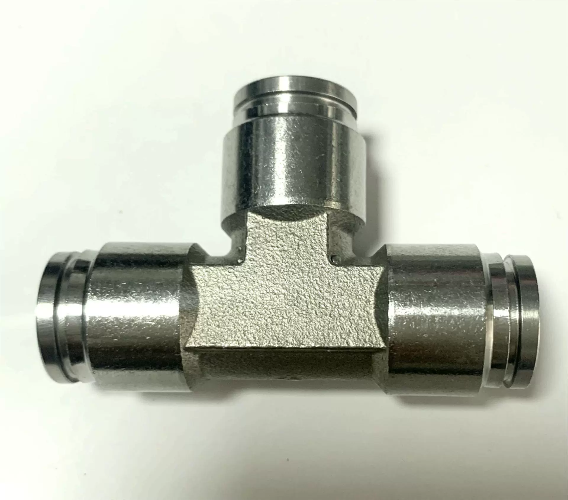 Коррозионная устойчивость PY/PE6/8 тройника соединения трубы газа соединения штепсельной вилки нержавеющей стали 304 пневматическая быстрая высокотемпературная и высокая давления