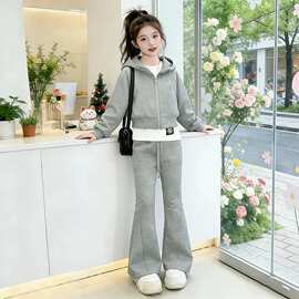 女童套装春装新款洋气中大童连帽卫衣喇叭裤春季休闲运动服三件套