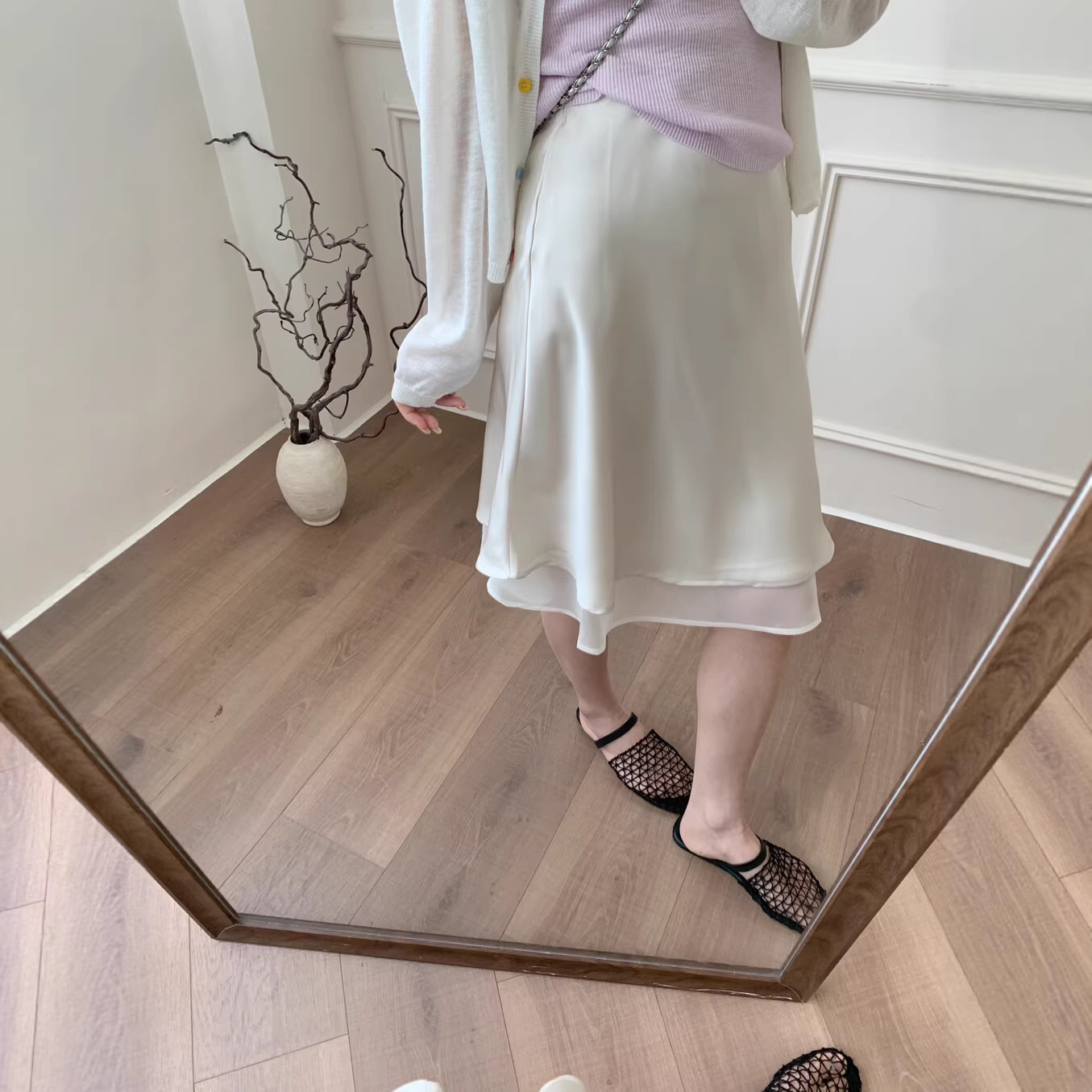 Korean-Style Satin Mid-Skirt with a Glossy Finish, Women's New Spring/Summer High-Waisted Slimming Double-Layer Spliced A-Line Fishtail Skirt