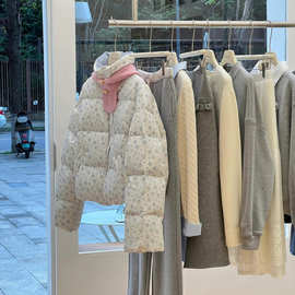 广州十三行工厂店女装尾货货源批发冬季羽绒服棉服外套杂款货源