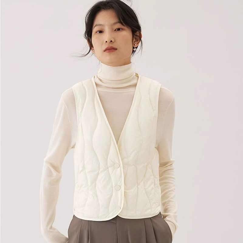 The Inner Lining Is a Lightweight down V Trbottomy Vest and Waistcoat down Women's Comfortable 2025 Wear Bottoming Vest for Women, Versatile and Protection The Inner Lining Is a Lightweight down V Trbottomy Vest and Waistcoat down Women's Comfortable 2025 Wear Bottoming Vest for Women, Versatile and Protection