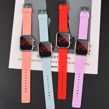 工厂时尚手表硅胶运动现货男士电子手表跨境潮流按键LED新款学生