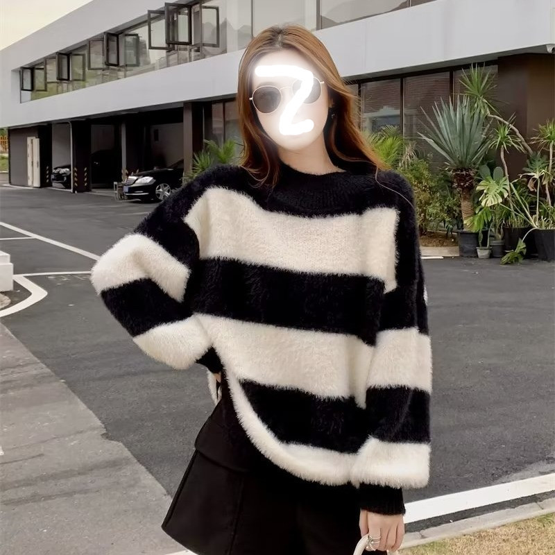 Autumn and winter 2022 new pattern Easy Show thin Lazy T-shirts Long sleeve Socket black and white stripe Sweater sweater