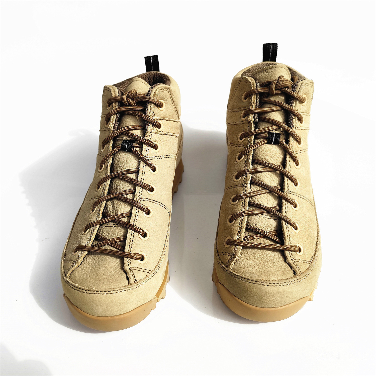 ShoeGlobe Dongwu Outdoor Factory Hiking Mountaineering Waterproof Men's Women's Genuine Leather Top Layer Cowhide Sports Shoes_voghion.com