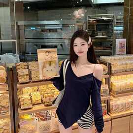 V领链条一字美式长袖修身卫衣春秋季设计不规则露肩辣妹上衣打底