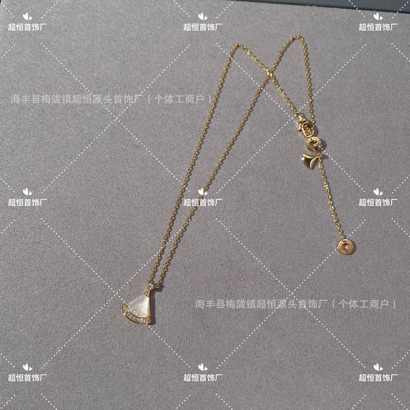 925 スターリングシルバー小さなスカートネックレスハイバージョン小さな扇形バイオレットマザーオブパールカルセドニー V ゴールド cnc18K ローズゴールドペンダント|undefined