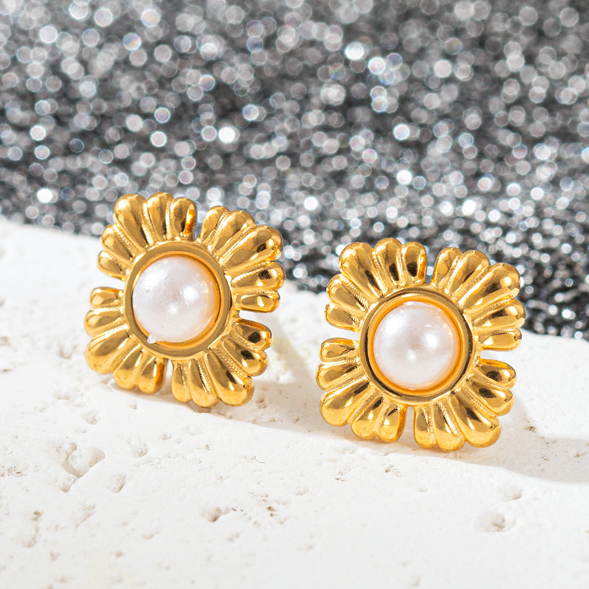 5g Weight 304 Stainless Steel Ear Needle Material 18K Gold Plated Plating Material Ear Studs Classification 1 Pair Quantity Daily Occasion Titanium Steel Material U Shape, Four Leaf Clover, Heart Shape Pattern All Seasons Season Women's Gender Elegant Style 1 Pair Elegant U Shape Four Leaf Clover Heart Shape Titanium Steel 18K Gold Plated Ear Studs 24