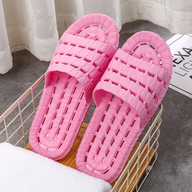 Couple leaking slippers indoor non-slip bath home bathroom slippers Four Seasons quick-drying soft bottom leaking slippers eva